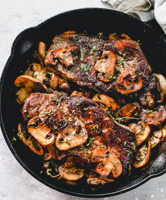 Garlic Butter Steak with Mushrooms & Mashed Pumpkin Potatoes